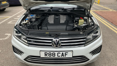 Volkswagen Touareg 3.0 V6 TDI BlueMotion Tech 262 R-Line 5dr Tip Auto Diesel Estate